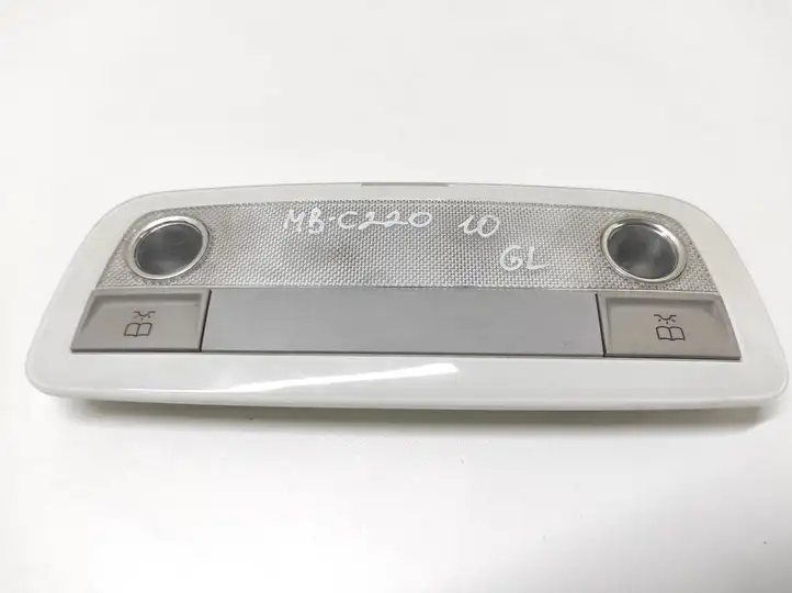 Mercedes-Benz C W204 (2007 - 2014) 165091 Задняя подсветка — фото 1