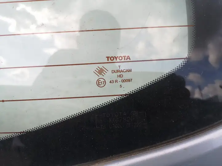 Toyota Corolla Verso AR10 (2004 - 2009) 43R00097 Крышка багажника — фото 2
