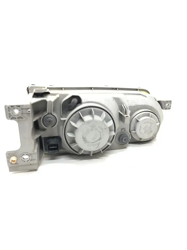 Hyundai H-1, Starex, Satellite (2004 - 2007) 010125999000 Передняя фара — фото 2