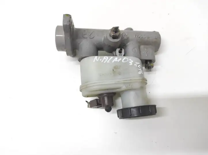 Nissan Almera N16 (2000 - 2010) 22157879 Главный тормозной цилиндр — фото 1