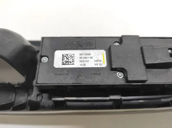 Volvo C30 (2007 - 2010) 30773208 Кнопка стеклоподъемников — фото 4