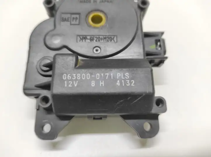 Lexus IS 220D-250-350 (2005 - 2010) 0638000171 Двигатель задвижки потока воздуха — фото 4