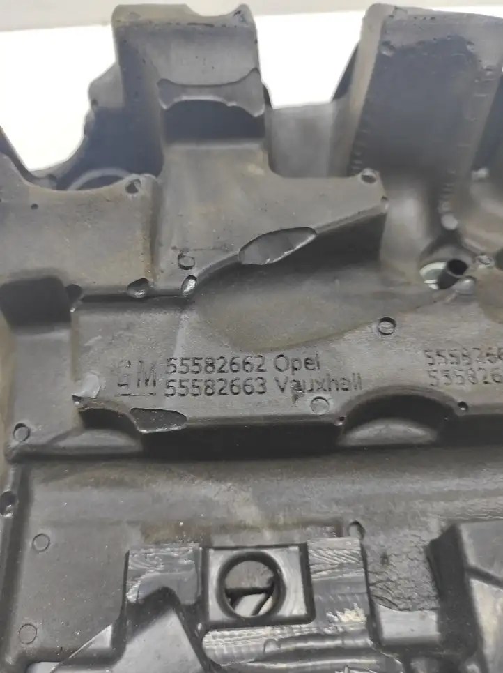 Opel Astra K (2015 - 2020) 55582662 Крышка двигателя декоративная — фото 4