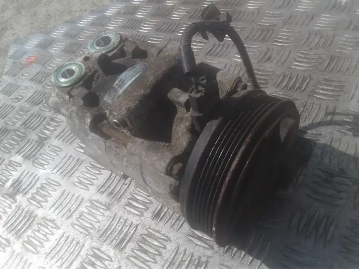 Ford Mondeo Mk III (2000 - 2007) Компрессор (насос) кондиционера воздуха — фото 1