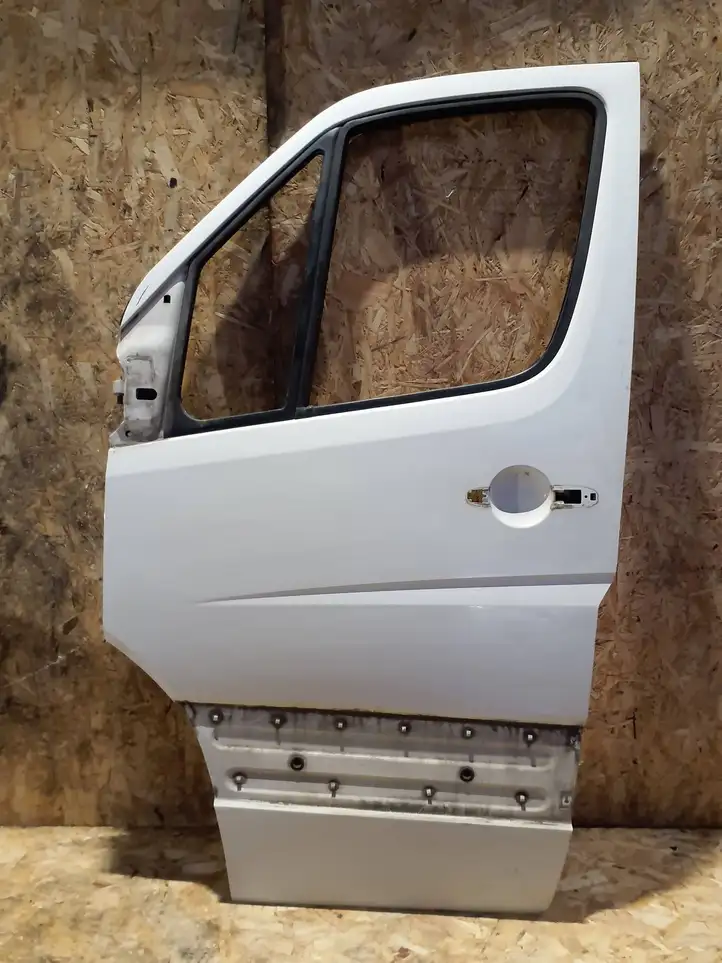 Volkswagen Crafter (2006 - 2016) Дверь — фото 1