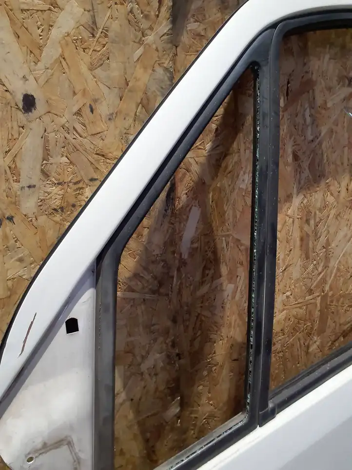 Volkswagen Crafter (2006 - 2016) Дверь — фото 8
