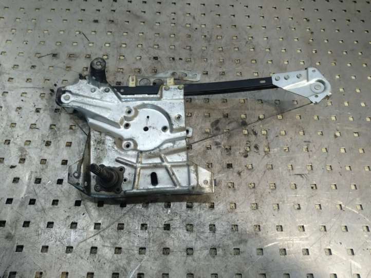 8D0839399A Audi A4 S4 B5 8D Mechaninis galinio lango pakėlimo mechanizmas