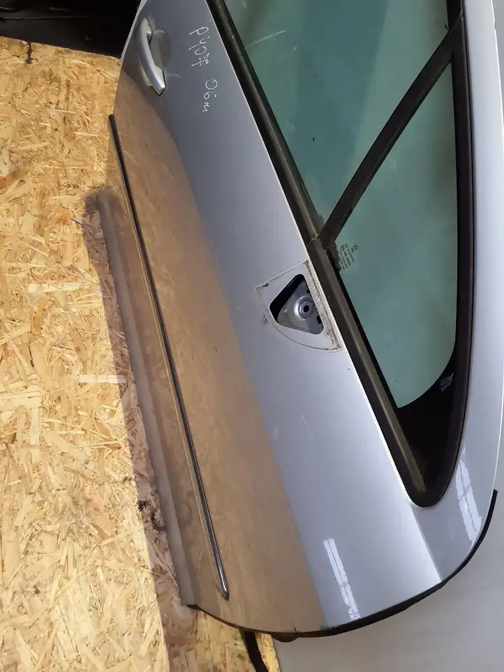 Peugeot 407 (2004 - 2011) Дверь — фото 2