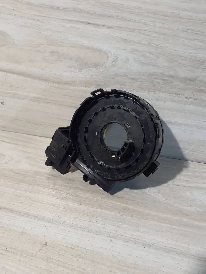 Audi A3/S3 8P (2004 - 2008) 1K0959653D Контактное кольцо SRS — фото 2