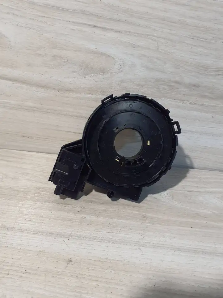 Audi A3/S3 8P (2004 - 2008) 1K0959653C Контактное кольцо SRS — фото 2