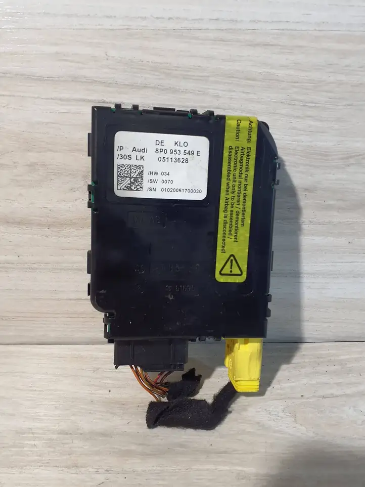 Audi A3/S3 8P (2004 - 2008) 8P0953549E Датчик угла поворота руля — фото 1