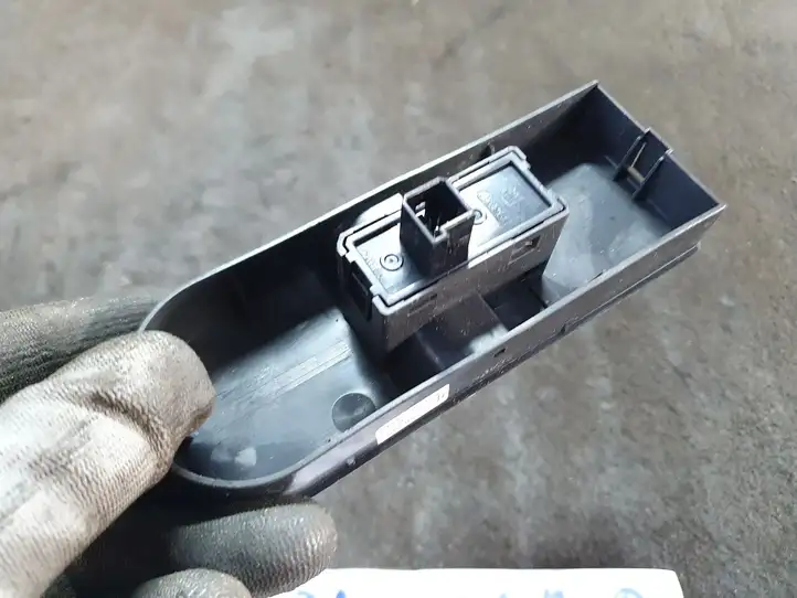 Opel Zafira B (2006 - 2008) Блок кнопок стеклоподъемников — фото 4