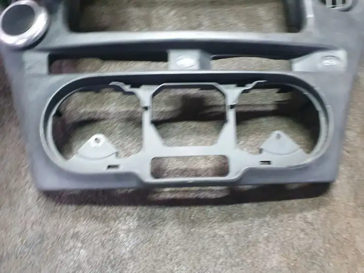 Toyota Yaris Verso (1999 - 2005) 17591797011 Прочие детали салона — фото 7