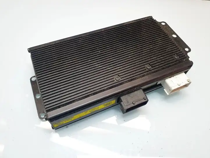 Peugeot 207 CC (2007 - 2014) 1732056 Усилитель звука — фото 1