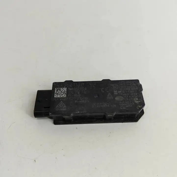 Volkswagen ID.4 (2020 - ) 5WA962133D Антенна бесключевого доступа — фото 1