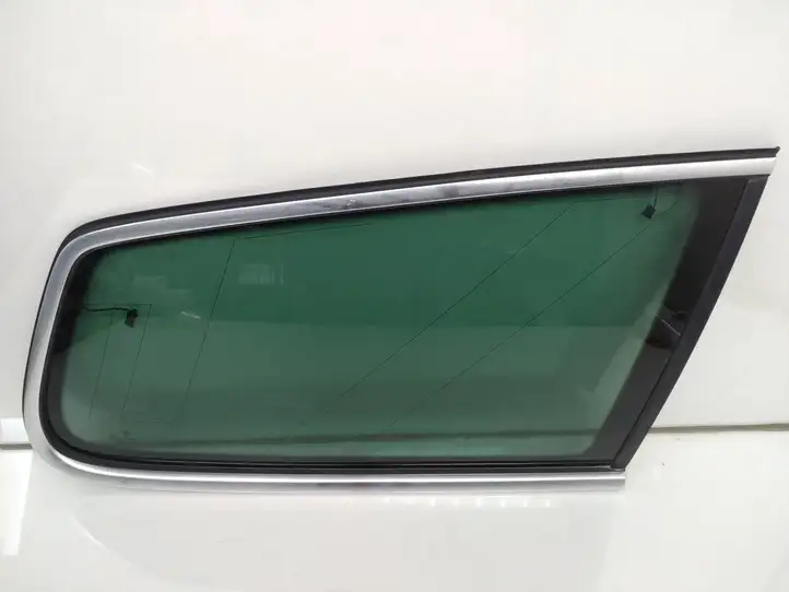 Volkswagen PASSAT B7 (2011 - 2014) 43R000264 Заднее боковое стекло — фото 1