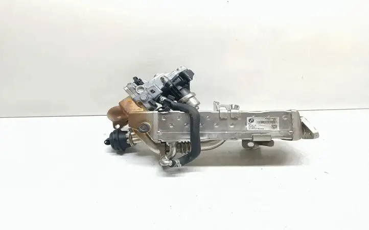BMW 1 F20 F21 (2011 - 2019) 8477659 Охладитель клапана EGR — фото 1