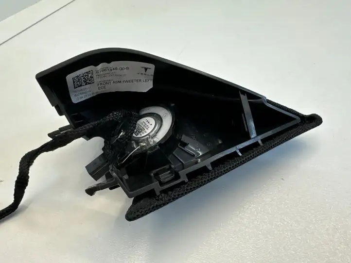 Tesla Model Y (2019 - 2024) 166144800B Динамики передних дверей — фото 2