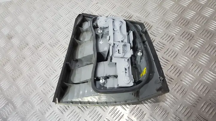 Opel Vectra C (2005 - 2009) 13131000JT Задний фонарь в кузове — фото 5