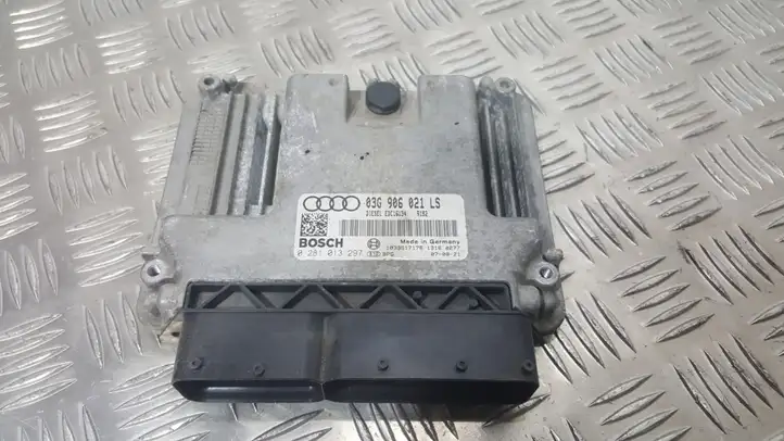 Audi A3/S3 8P (2004 - 2008) 03G906021LS Блок управления двигателем (ЭБУ) — фото 1