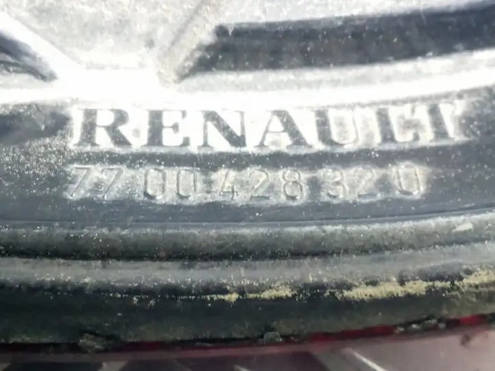 Renault Megane I (1995 - 2002) 7700428320 Задний фонарь в кузове — фото 5
