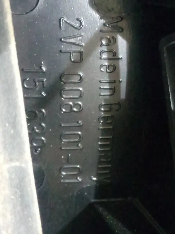 Renault Megane I (1995 - 2002) 7700428320 Задний фонарь в кузове — фото 7