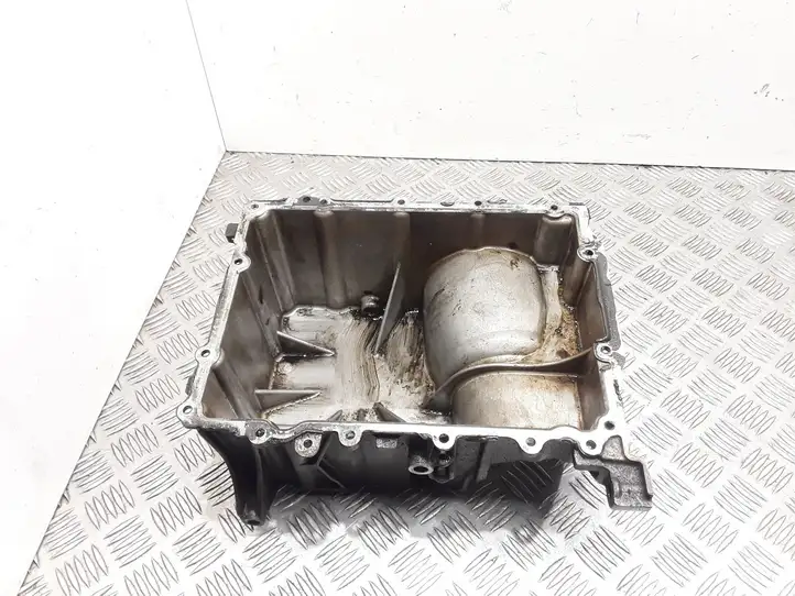 Ford Focus (2011 - 2015) CM5G6675FC Картер двигателя — фото 1