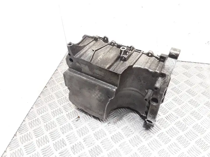 Ford Focus (2011 - 2015) CM5G6675FC Картер двигателя — фото 2