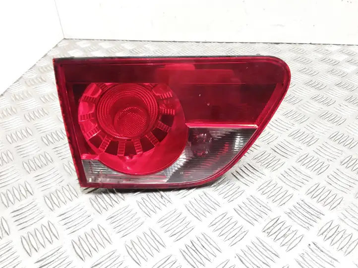 Seat Altea XL (2004 - 2015) 5P8945093D Задний фонарь в крышке багажника — фото 1