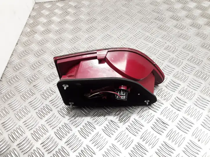Seat Altea XL (2004 - 2015) 5P8945093D Задний фонарь в крышке багажника — фото 6