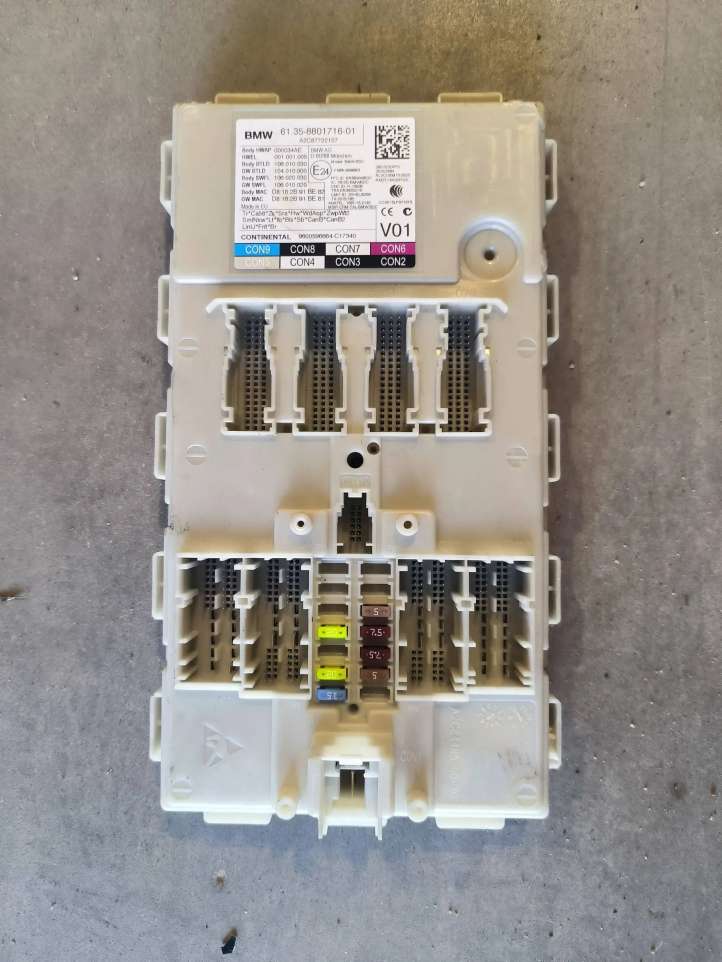 9600596664 BMW 5 G30 G31 Saugiklis