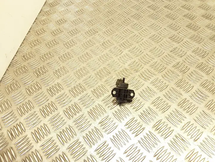 Ford Focus (2011 - 2015) 9688124580 Центральный клапан — фото 2