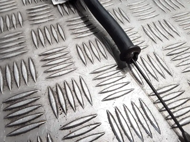 Volkswagen Golf VI (2009 - 2013) 03L103634G Измеритель уровня масла — фото 3