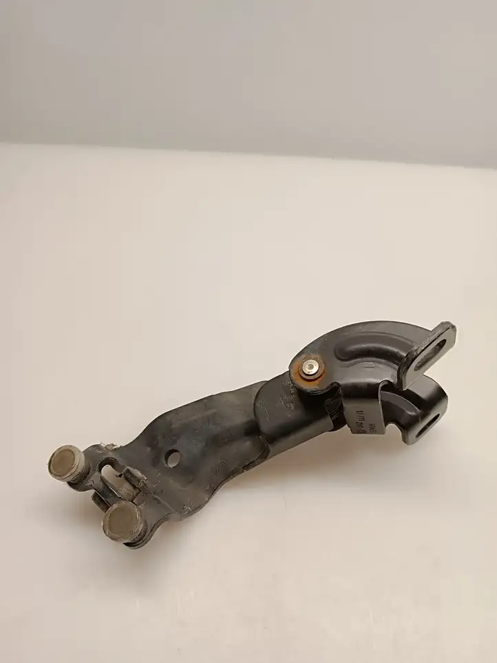 Seat Alhambra (Mk2) (2010 - 2017) 7N0843335F Средняя направляющая ролика раздвижной двери — фото 3