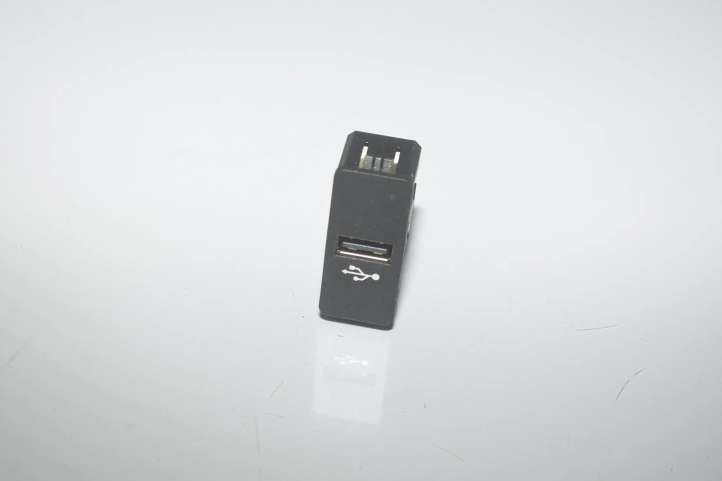 9230248 BMW 4 F32 F33 USB jungtis