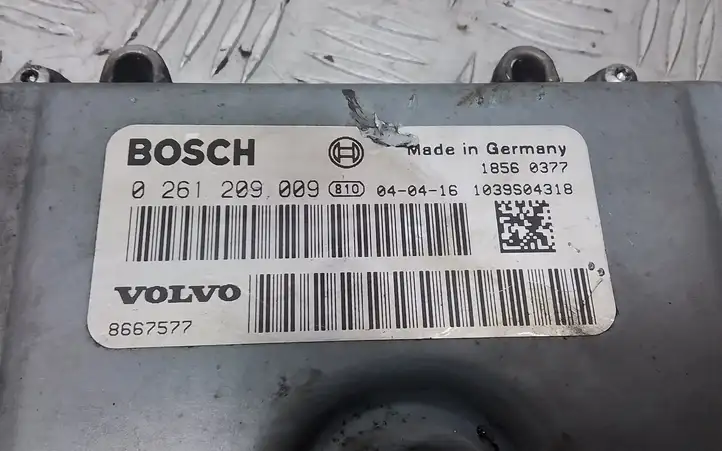 Volvo V50 (2004 - 2008) 8667577 Блок управления двигателем (ЭБУ) — фото 1