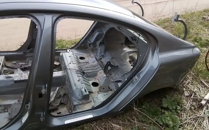 Volvo S60 (2013 - 2018) Задняя часть кузова — фото 4