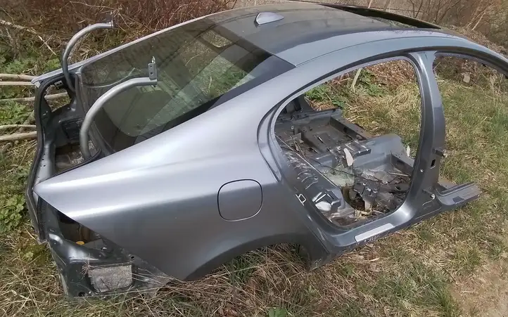 Volvo S60 (2013 - 2018) Задняя часть кузова — фото 6