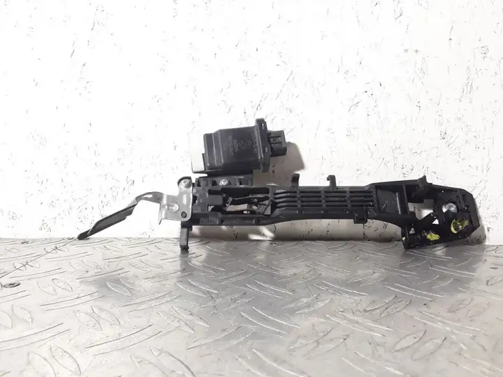 Lexus GS 300 350 430 450h (2004 - 2007) 8999130040 Крепление наружной ручки задней двери — фото 1