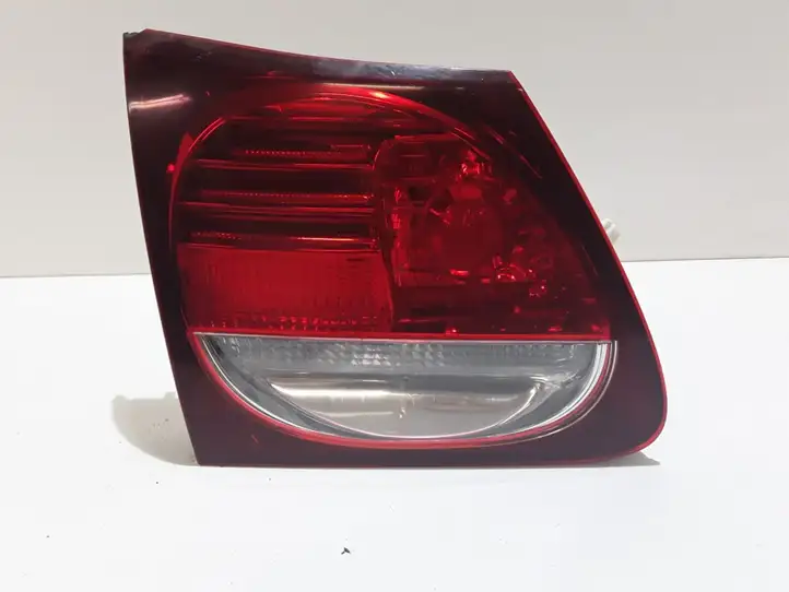 Lexus GS 300 350 430 450h (2004 - 2007) Задний фонарь в крышке багажника — фото 1
