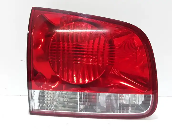 Volkswagen Touareg I (2002 - 2010) 28269003 Задний фонарь в крышке багажника — фото 1
