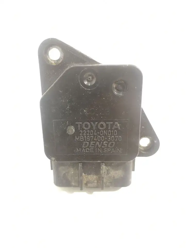 Toyota Avensis T250 (2006 - 2009) 222040N010 Датчик массового расхода воздуха — фото 3