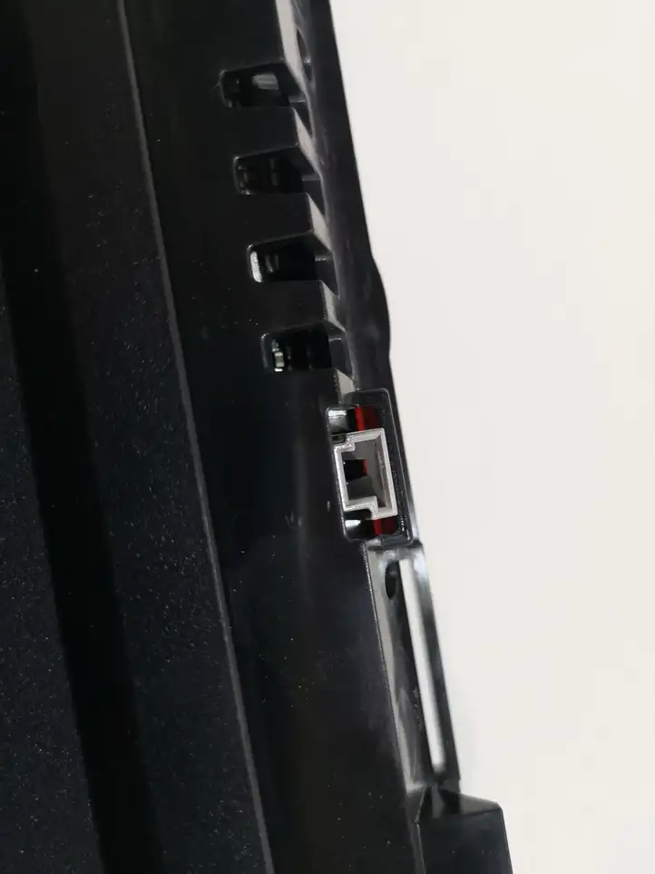 Porsche Panamera (971) (2016 - 2020) 971945087E Дополнительный стоп фонарь — фото 5