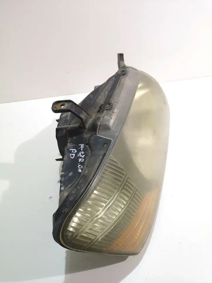 Mitsubishi Pajero (1999 - 2003) Передняя фара — фото 4