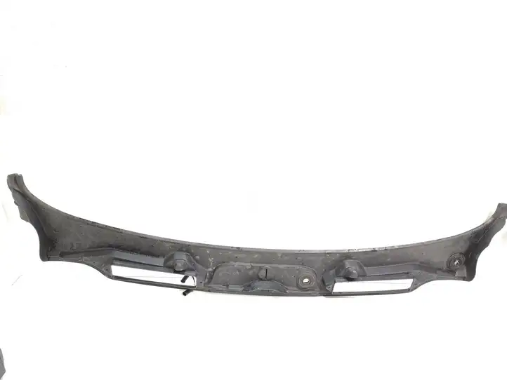 BMW 3 E90 E91 (2005 - 2012) 15677210 Жабо стеклоочистителей — фото 1