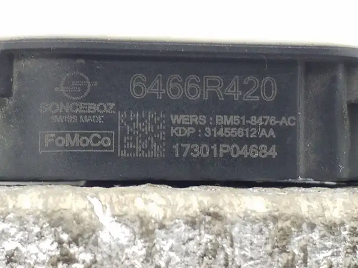 Ford Focus (2011 - 2015) 6466R420 Дифузор радиатора — фото 3