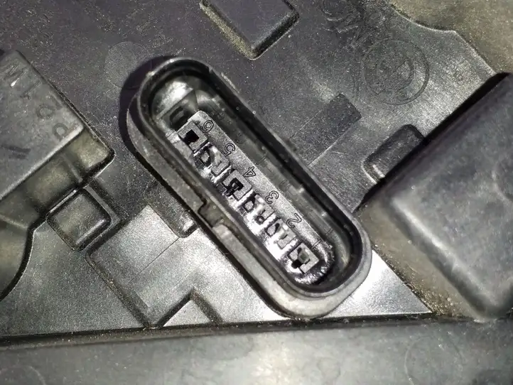 BMW 3 F30 F35 F31 (2012 - 2018) 7259896 Задний фонарь в кузове — фото 4