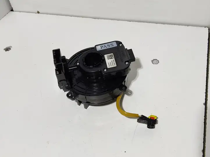 Chevrolet Orlando (2010 - 2015) 20817718 Контактное кольцо SRS — фото 2