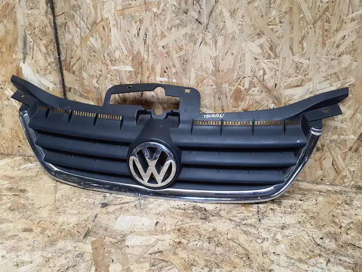Volkswagen Touran I (2003 - 2010) Верхняя решетка радиатора — фото 1