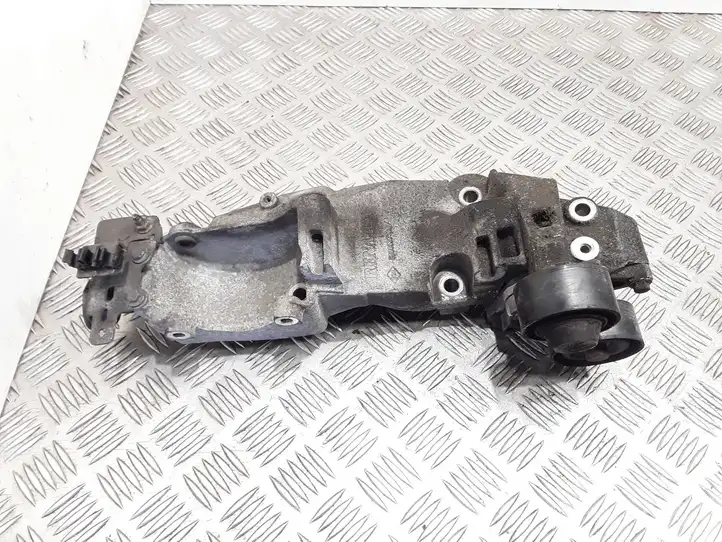Nissan X-Trail T31 (2007 - 2014) 8200527320 Кронштейн генератора — фото 1
